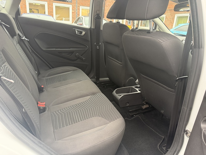 Ford Fiesta 1.0T EcoBoost Zetec Hatchback 5dr Petrol Manual Euro 5 (s/s) (100 ps) - U2371