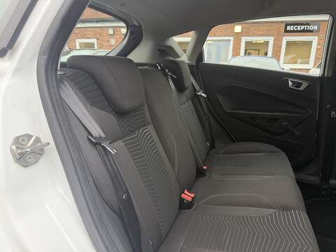 Ford Fiesta 1.0T EcoBoost Zetec Hatchback 5dr Petrol Manual Euro 5 (s/s) (100 ps) - U2371