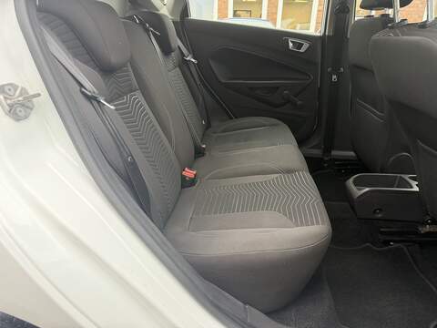 Ford Fiesta 1.0T EcoBoost Zetec Hatchback 5dr Petrol Manual Euro 5 (s/s) (100 ps) - U2371