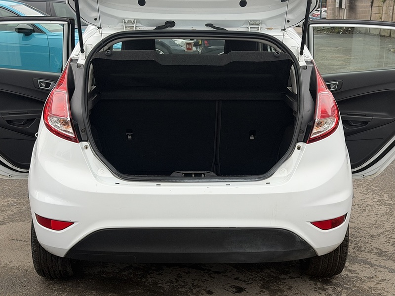 Ford Fiesta 1.0T EcoBoost Zetec Hatchback 5dr Petrol Manual Euro 5 (s/s) (100 ps) - U2371