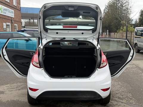 Ford Fiesta 1.0T EcoBoost Zetec Hatchback 5dr Petrol Manual Euro 5 (s/s) (100 ps) - U2371