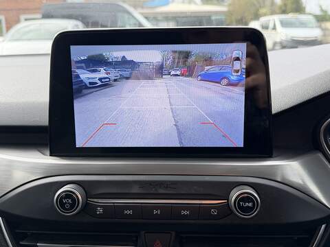 Ford Focus 1.0T EcoBoost Titanium Estate 5dr Petrol Auto Euro 6 (s/s) (125 ps) - U2374