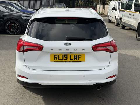 Ford Focus 1.0T EcoBoost Titanium Estate 5dr Petrol Auto Euro 6 (s/s) (125 ps) - U2374