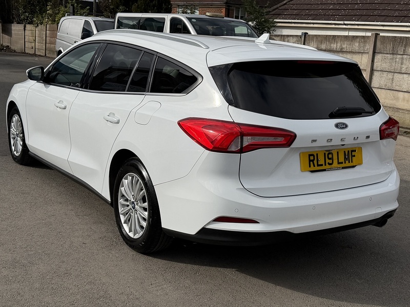 Ford Focus 1.0T EcoBoost Titanium Estate 5dr Petrol Auto Euro 6 (s/s) (125 ps) - U2374