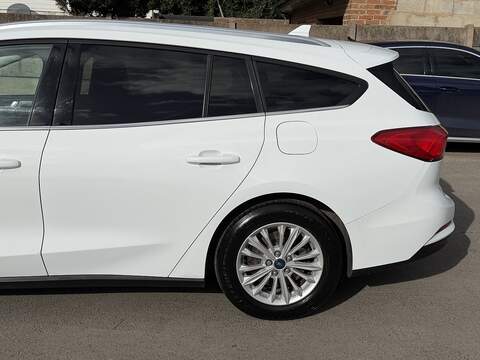 Ford Focus 1.0T EcoBoost Titanium Estate 5dr Petrol Auto Euro 6 (s/s) (125 ps) - U2374