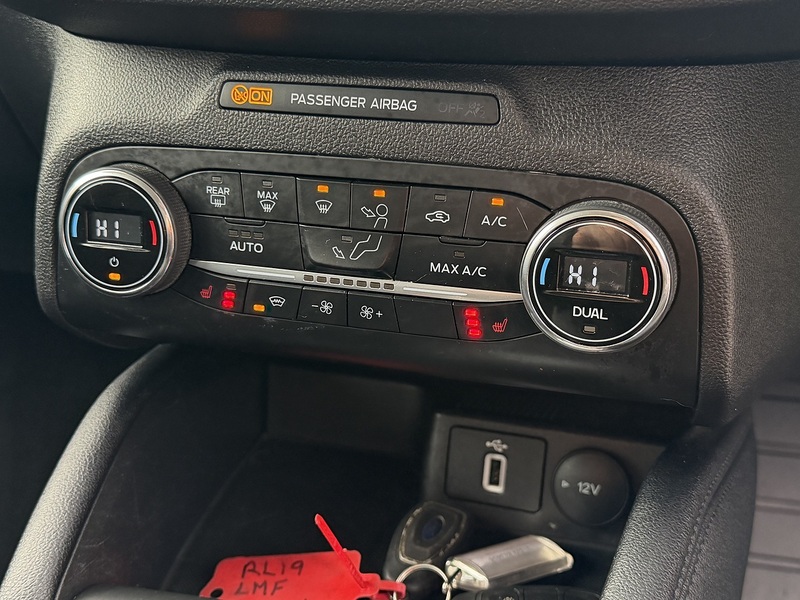 Ford Focus 1.0T EcoBoost Titanium Estate 5dr Petrol Auto Euro 6 (s/s) (125 ps) - U2374