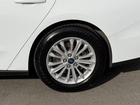 Ford Focus 1.0T EcoBoost Titanium Estate 5dr Petrol Auto Euro 6 (s/s) (125 ps) - U2374