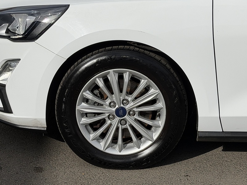 Ford Focus 1.0T EcoBoost Titanium Estate 5dr Petrol Auto Euro 6 (s/s) (125 ps) - U2374