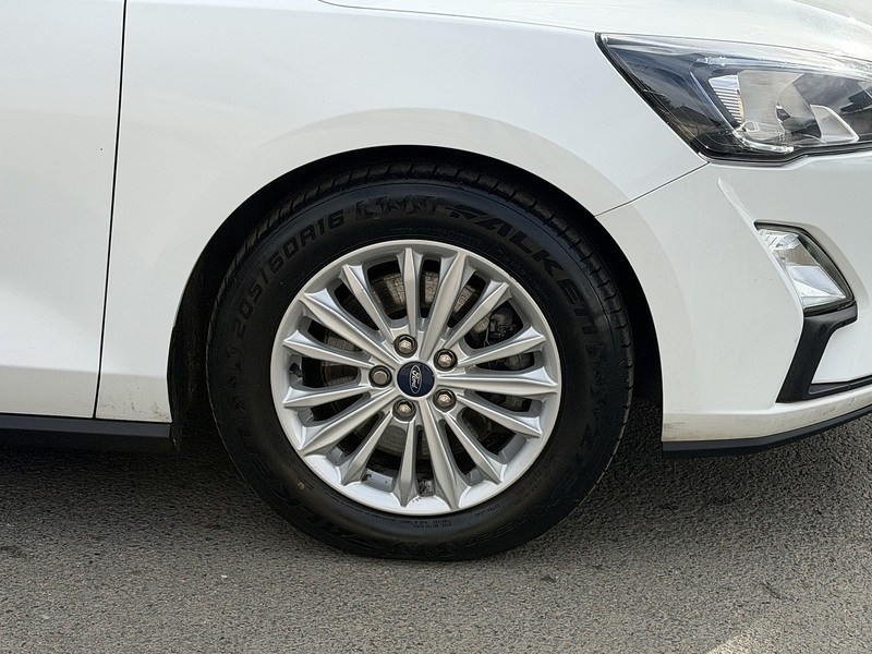 Ford Focus 1.0T EcoBoost Titanium Estate 5dr Petrol Auto Euro 6 (s/s) (125 ps) - U2374