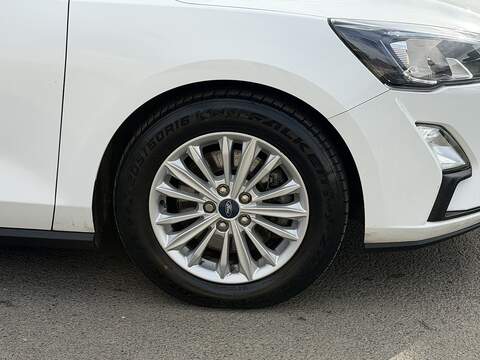 Ford Focus 1.0T EcoBoost Titanium Estate 5dr Petrol Auto Euro 6 (s/s) (125 ps) - U2374