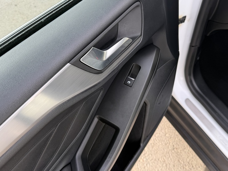 Ford Focus 1.0T EcoBoost Titanium Estate 5dr Petrol Auto Euro 6 (s/s) (125 ps) - U2374