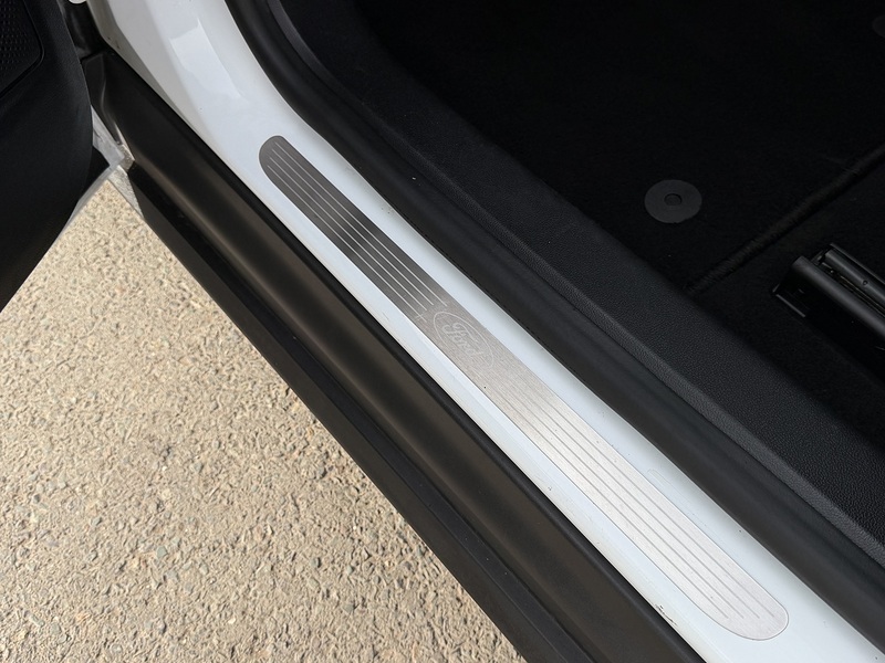 Ford Focus 1.0T EcoBoost Titanium Estate 5dr Petrol Auto Euro 6 (s/s) (125 ps) - U2374