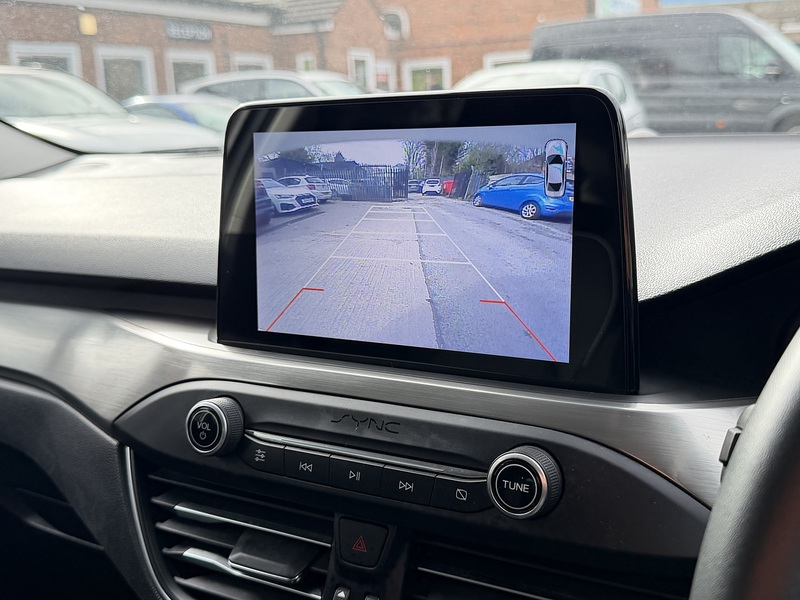 Ford Focus 1.0T EcoBoost Titanium Estate 5dr Petrol Auto Euro 6 (s/s) (125 ps) - U2374