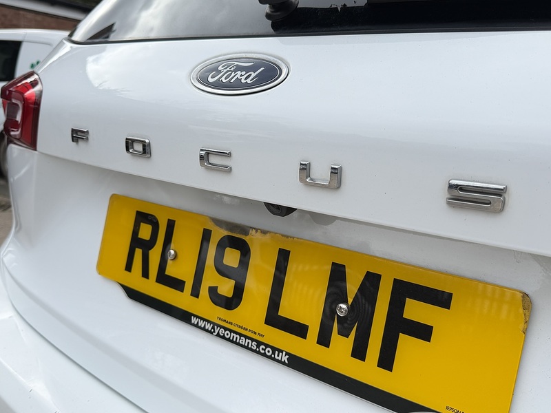 Ford Focus 1.0T EcoBoost Titanium Estate 5dr Petrol Auto Euro 6 (s/s) (125 ps) - U2374