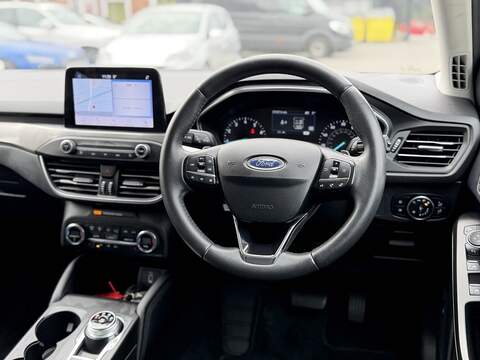 Ford Focus 1.0T EcoBoost Titanium Estate 5dr Petrol Auto Euro 6 (s/s) (125 ps) - U2374