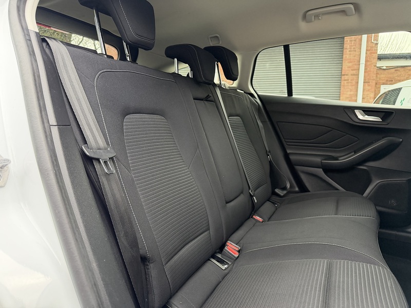 Ford Focus 1.0T EcoBoost Titanium Estate 5dr Petrol Auto Euro 6 (s/s) (125 ps) - U2374