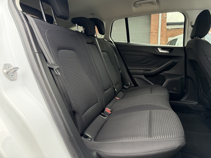 Ford Focus 1.0T EcoBoost Titanium Estate 5dr Petrol Auto Euro 6 (s/s) (125 ps) - U2374