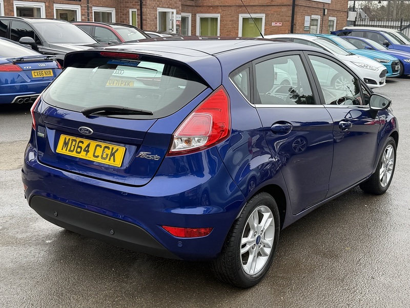 Ford Fiesta 1.0T EcoBoost Zetec Hatchback 5dr Petrol Powershift Euro 5 (100 ps) - U2375