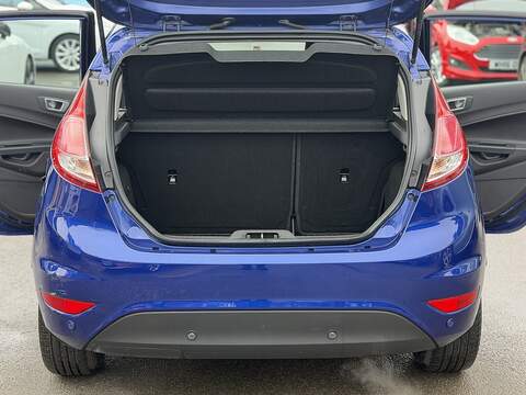 Ford Fiesta 1.0T EcoBoost Zetec Hatchback 5dr Petrol Powershift Euro 5 (100 ps) - U2375