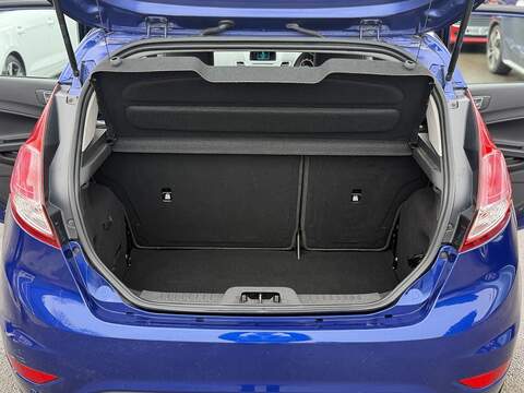 Ford Fiesta 1.0T EcoBoost Zetec Hatchback 5dr Petrol Powershift Euro 5 (100 ps) - U2375