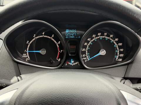 Ford Fiesta 1.0T EcoBoost Zetec Hatchback 5dr Petrol Powershift Euro 5 (100 ps) - U2375