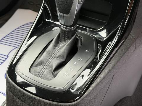 Ford Fiesta 1.0T EcoBoost Zetec Hatchback 5dr Petrol Powershift Euro 5 (100 ps) - U2375