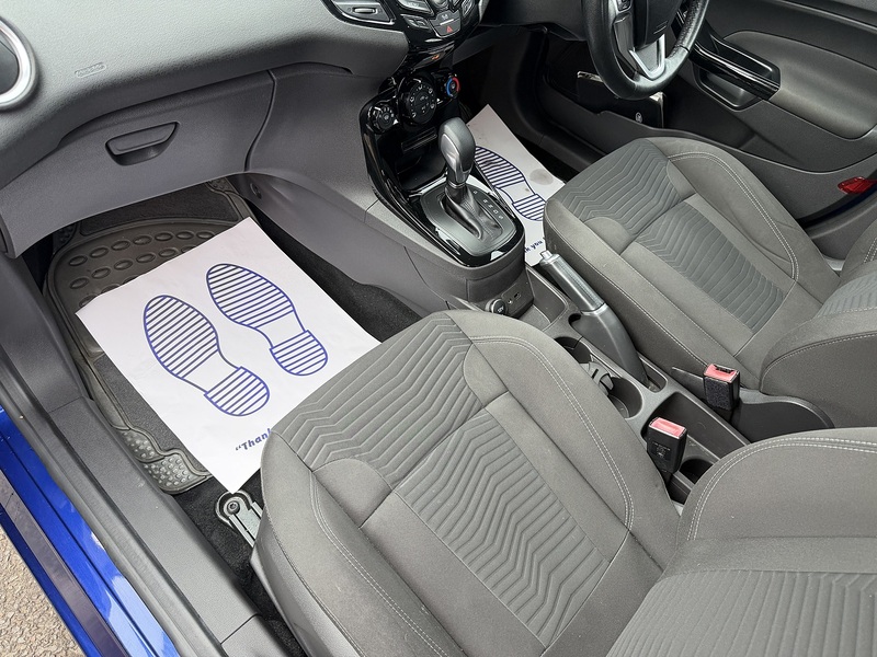 Ford Fiesta 1.0T EcoBoost Zetec Hatchback 5dr Petrol Powershift Euro 5 (100 ps) - U2375