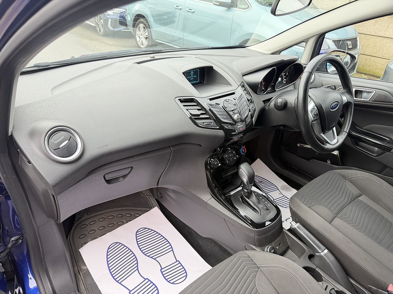 Ford Fiesta 1.0T EcoBoost Zetec Hatchback 5dr Petrol Powershift Euro 5 (100 ps) - U2375