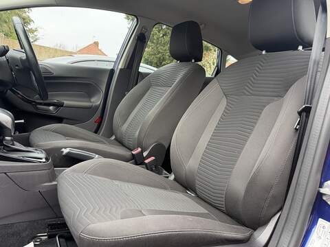 Ford Fiesta 1.0T EcoBoost Zetec Hatchback 5dr Petrol Powershift Euro 5 (100 ps) - U2375