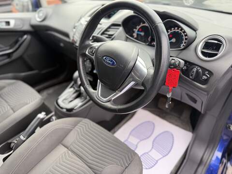 Ford Fiesta 1.0T EcoBoost Zetec Hatchback 5dr Petrol Powershift Euro 5 (100 ps) - U2375