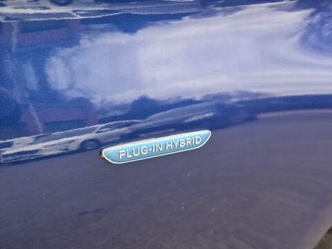 Mercedes-Benz C Class 2.0 C350e 6.4kWh Sport (Premium Plus) Saloon 4dr Petrol Plug-in Hybrid G-Tronic+ Euro 6 (s/s) (293 - U2376