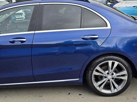 Mercedes-Benz C Class 2.0 C350e 6.4kWh Sport (Premium Plus) Saloon 4dr Petrol Plug-in Hybrid G-Tronic+ Euro 6 (s/s) (293 - U2376