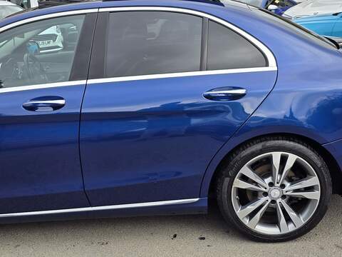 Mercedes-Benz C Class 2.0 C350e 6.4kWh Sport (Premium Plus) Saloon 4dr Petrol Plug-in Hybrid G-Tronic+ Euro 6 (s/s) (293 - U2376