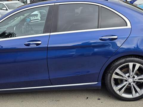 Mercedes-Benz C Class 2.0 C350e 6.4kWh Sport (Premium Plus) Saloon 4dr Petrol Plug-in Hybrid G-Tronic+ Euro 6 (s/s) (293 - U2376