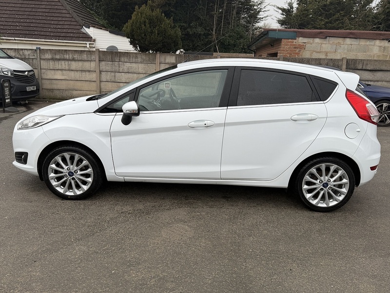 Ford Fiesta 1.0T EcoBoost Titanium X Hatchback 5dr Petrol Powershift Euro 6 (100 ps) - U2377