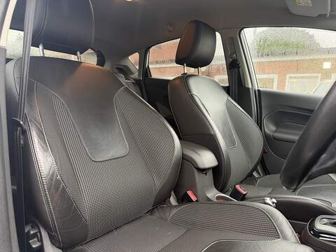 Ford Fiesta 1.0T EcoBoost Titanium X Hatchback 5dr Petrol Powershift Euro 6 (100 ps) - U2377