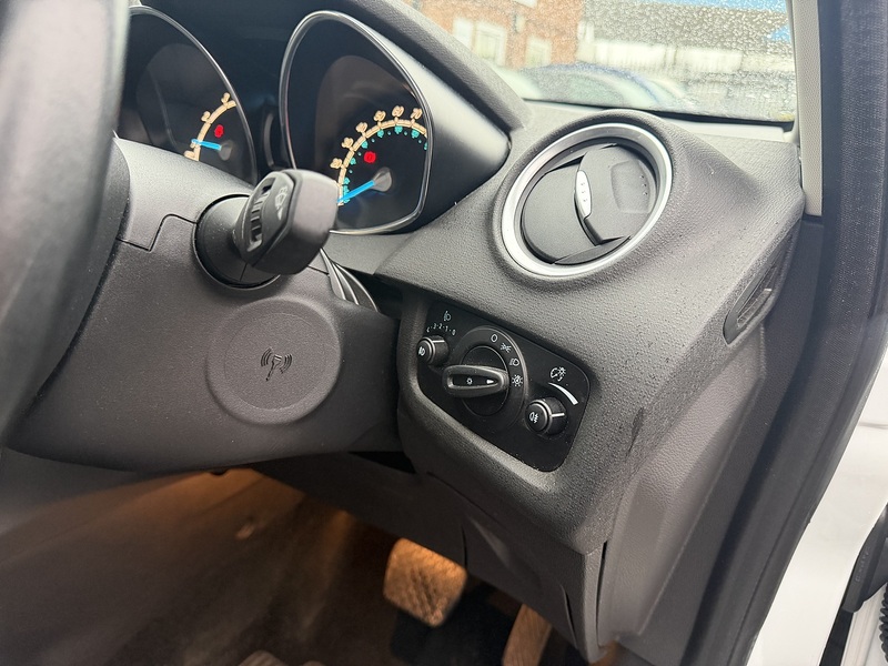 Ford Fiesta 1.0T EcoBoost Titanium X Hatchback 5dr Petrol Powershift Euro 6 (100 ps) - U2377