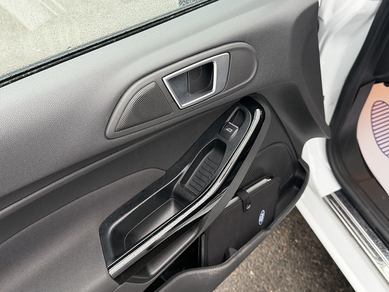 Ford Fiesta 1.0T EcoBoost Titanium X Hatchback 5dr Petrol Powershift Euro 6 (100 ps) - U2377