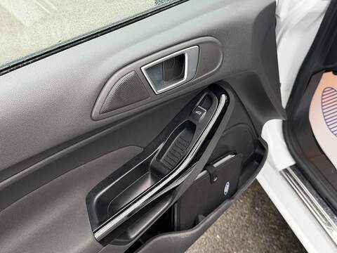 Ford Fiesta 1.0T EcoBoost Titanium X Hatchback 5dr Petrol Powershift Euro 6 (100 ps) - U2377