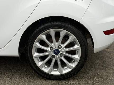 Ford Fiesta 1.0T EcoBoost Titanium X Hatchback 5dr Petrol Powershift Euro 6 (100 ps) - U2377