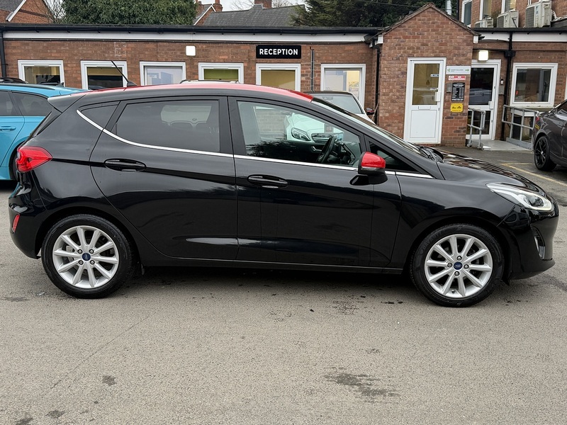 Ford Fiesta 1.0T EcoBoost Titanium Hatchback 5dr Petrol Auto Euro 6 (s/s) (100 ps) - U2378