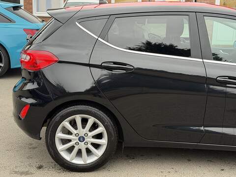 Ford Fiesta 1.0T EcoBoost Titanium Hatchback 5dr Petrol Auto Euro 6 (s/s) (100 ps) - U2378