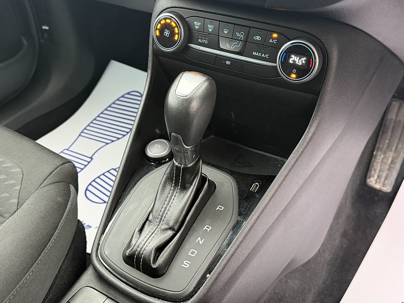 Ford Fiesta 1.0T EcoBoost Titanium Hatchback 5dr Petrol Auto Euro 6 (s/s) (100 ps) - U2378