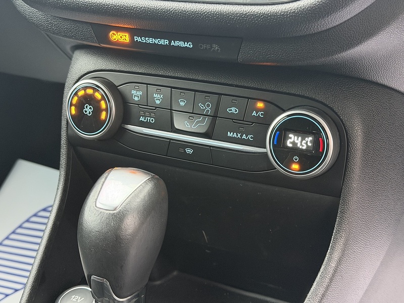 Ford Fiesta 1.0T EcoBoost Titanium Hatchback 5dr Petrol Auto Euro 6 (s/s) (100 ps) - U2378