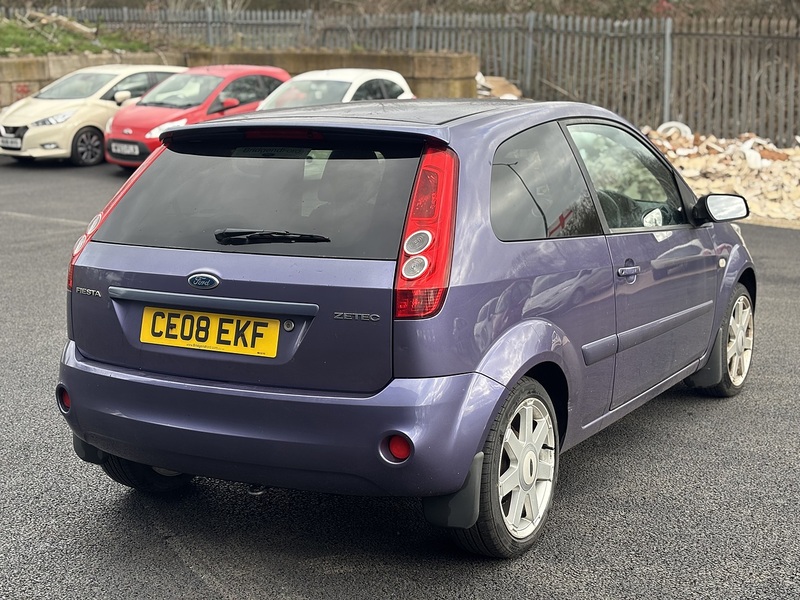 Ford Fiesta 1.25 Zetec Climate Hatchback 3dr Petrol Manual (142 g/km, 74 bhp) - U2379
