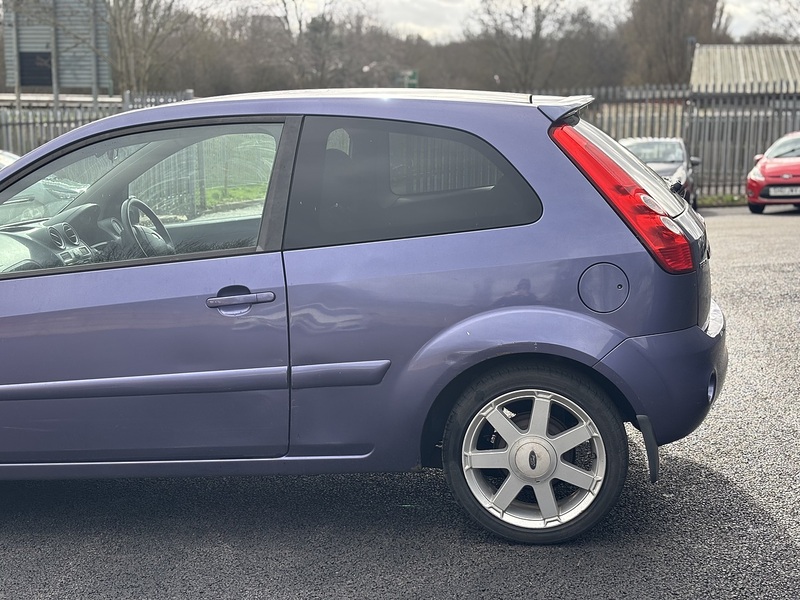 Ford Fiesta 1.25 Zetec Climate Hatchback 3dr Petrol Manual (142 g/km, 74 bhp) - U2379