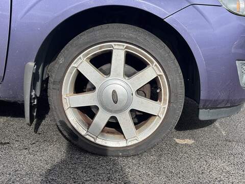 Ford Fiesta 1.25 Zetec Climate Hatchback 3dr Petrol Manual (142 g/km, 74 bhp) - U2379