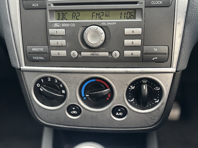 Ford Fiesta 1.25 Zetec Climate Hatchback 3dr Petrol Manual (142 g/km, 74 bhp) - U2379