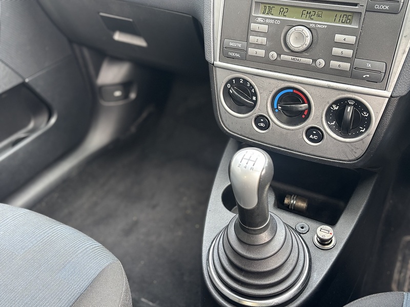 Ford Fiesta 1.25 Zetec Climate Hatchback 3dr Petrol Manual (142 g/km, 74 bhp) - U2379