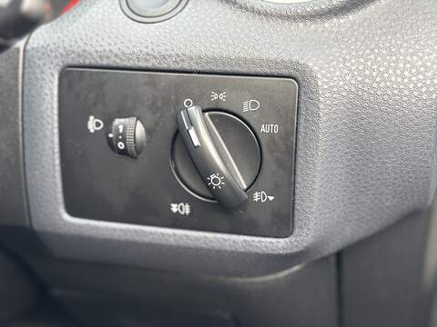 Ford Fiesta 1.25 Zetec Climate Hatchback 3dr Petrol Manual (142 g/km, 74 bhp) - U2379